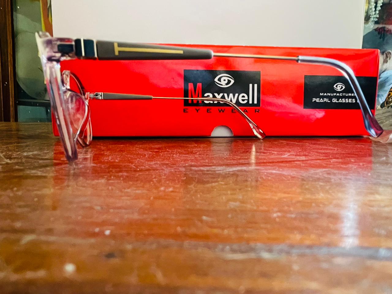 Maxwell 451 Round Eyeglasses | Gradient Pink & Black Lightweight Combo Frame | Saad Optics